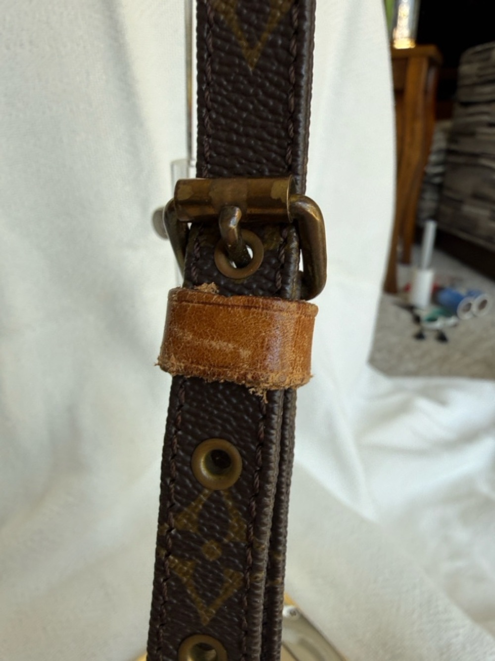 Louis Vuitton Monogram Canvas Messenger Bag in Brown and Tan - Picture 3 of 16